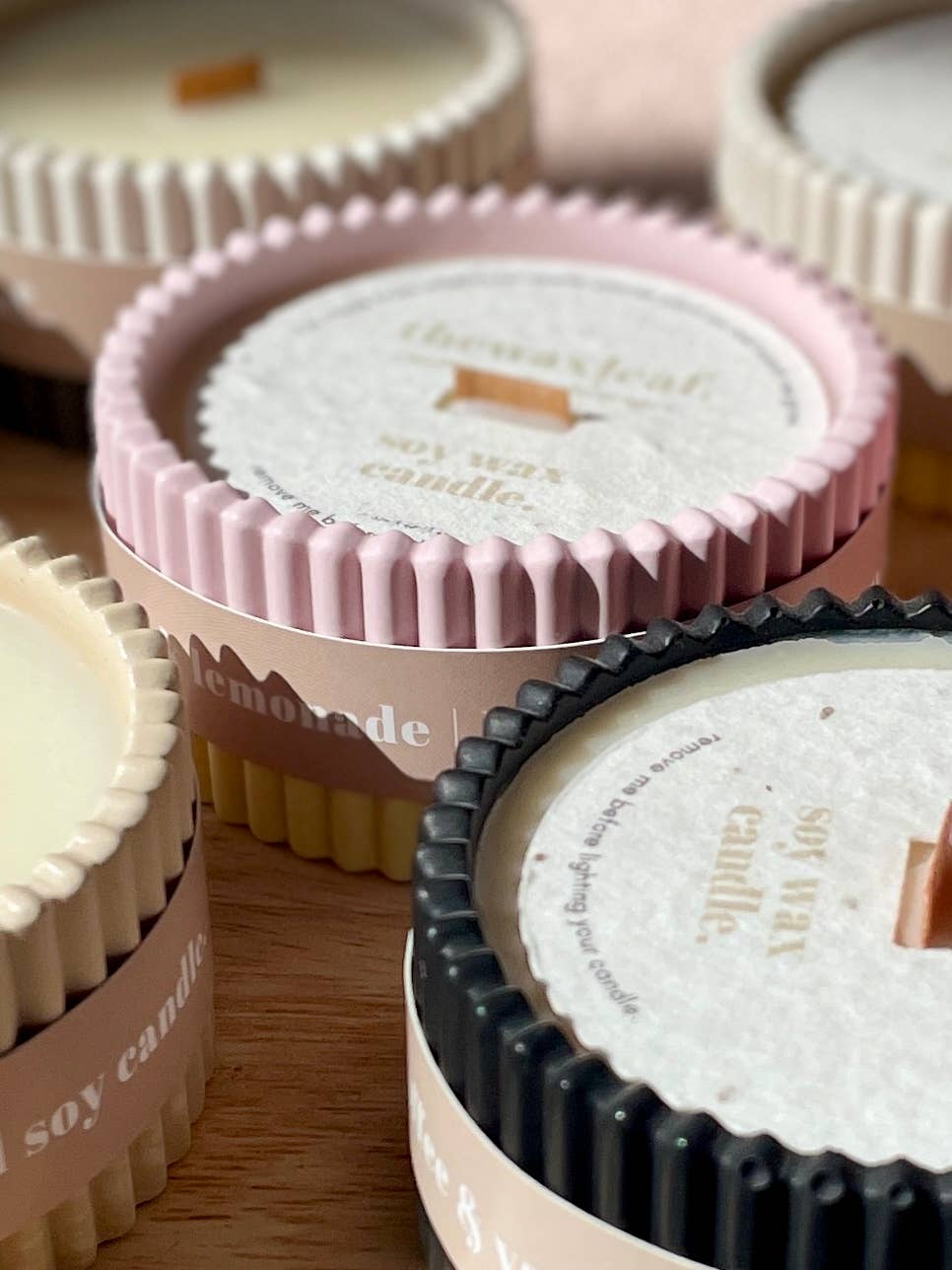 Pink Lemonade Bright Soy Candle / Raspberry & Lemon Scented