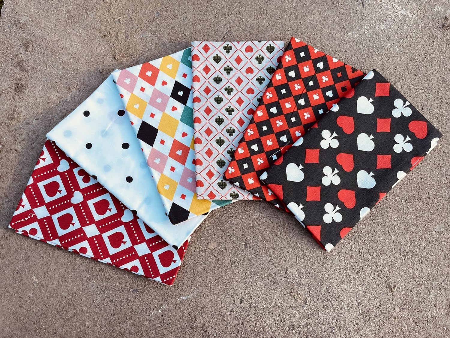 CraftsFabrics 6Pcs Poker Hearts Clubs Diamonds Spades Fabric 100% Cotton 50x40cm Wide Fat Quarter for Quilting, Patchwork, DIY Projects