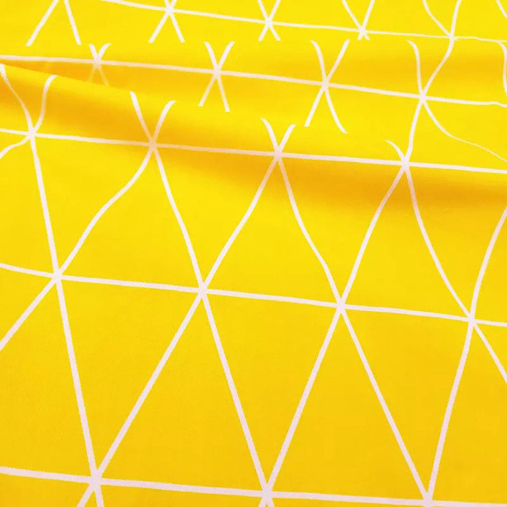 CraftsFabrics 6pcs Fruits Printed Cotton Fat Quarters Bundle