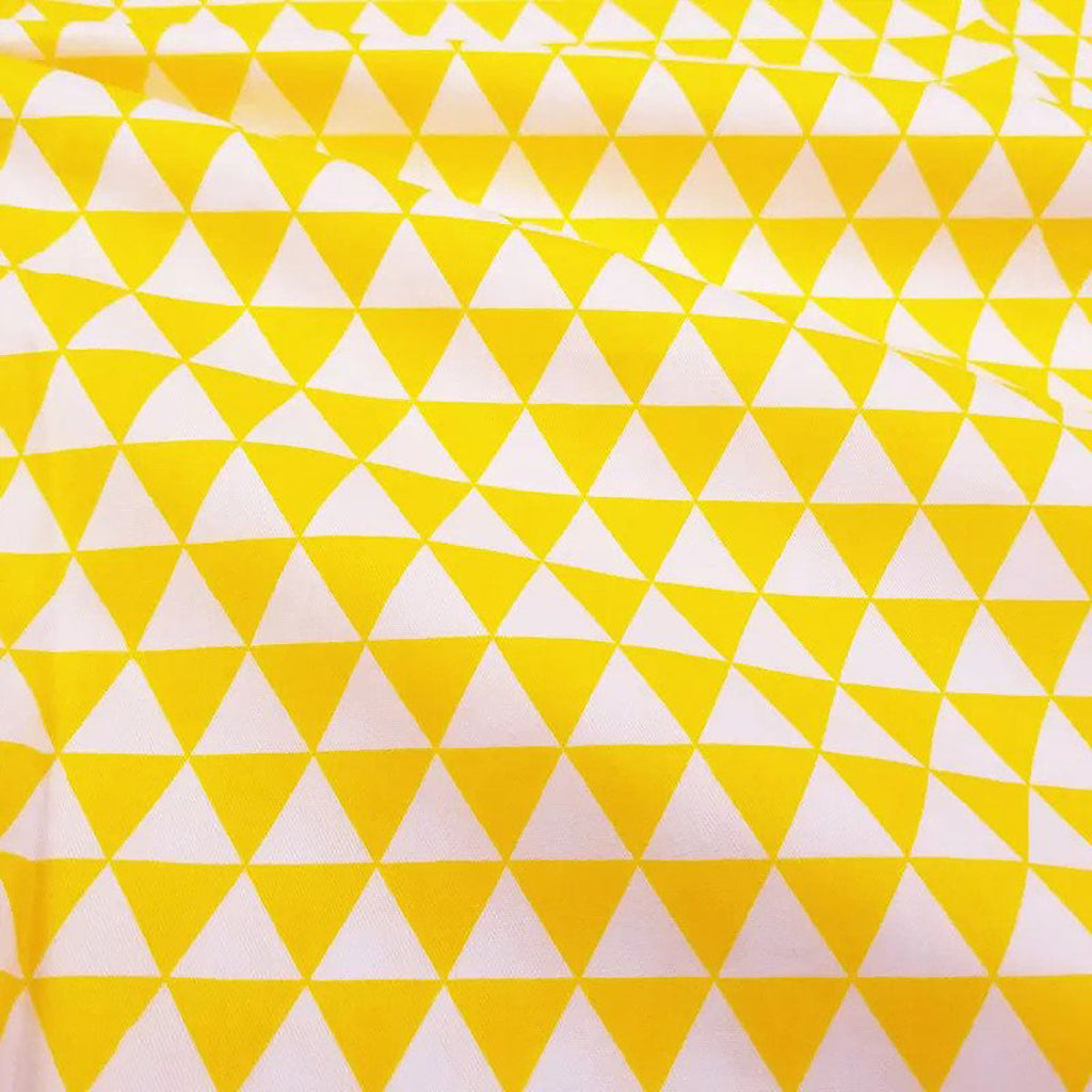 CraftsFabrics 6pcs Fruits Printed Cotton Fat Quarters Bundle