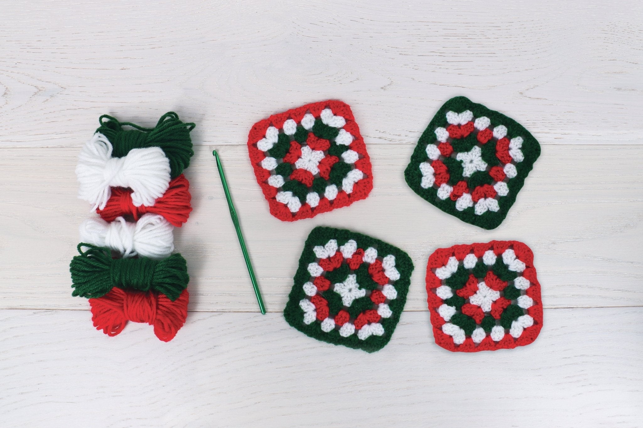 Trimits My First Crochet Kit: Festive Granny Squares