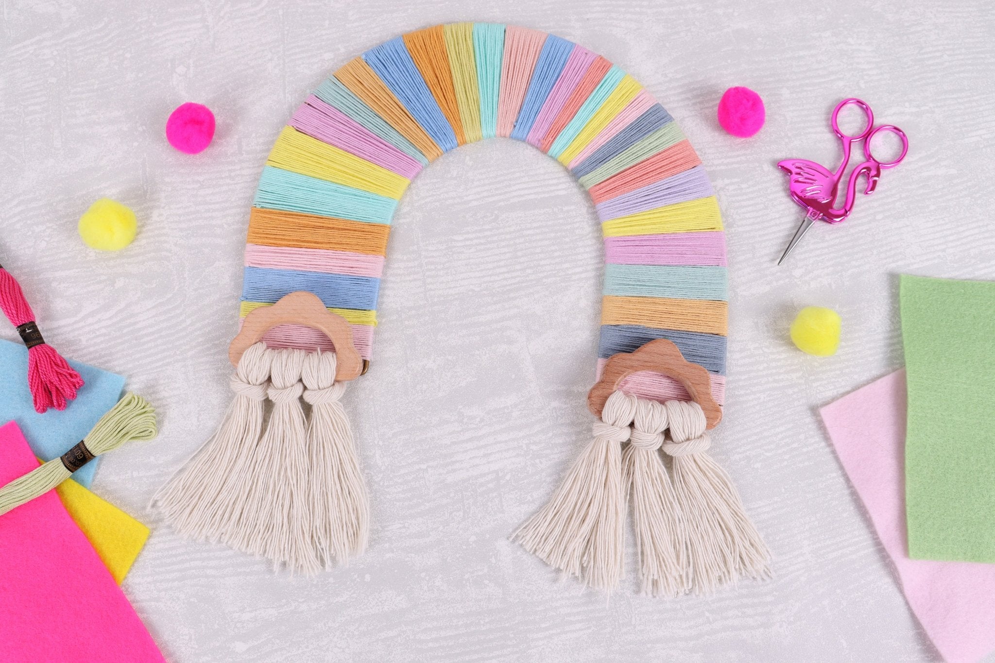 Craft Hoops: Rainbow Frame: 20cm: Gold