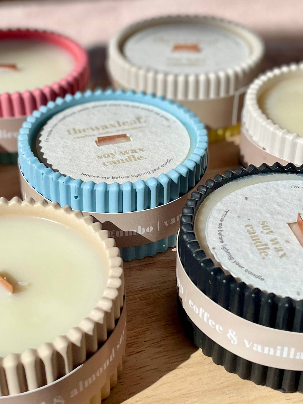 Bubblegum Stoneware Soy Wax Candle / Bright Colourful Candle