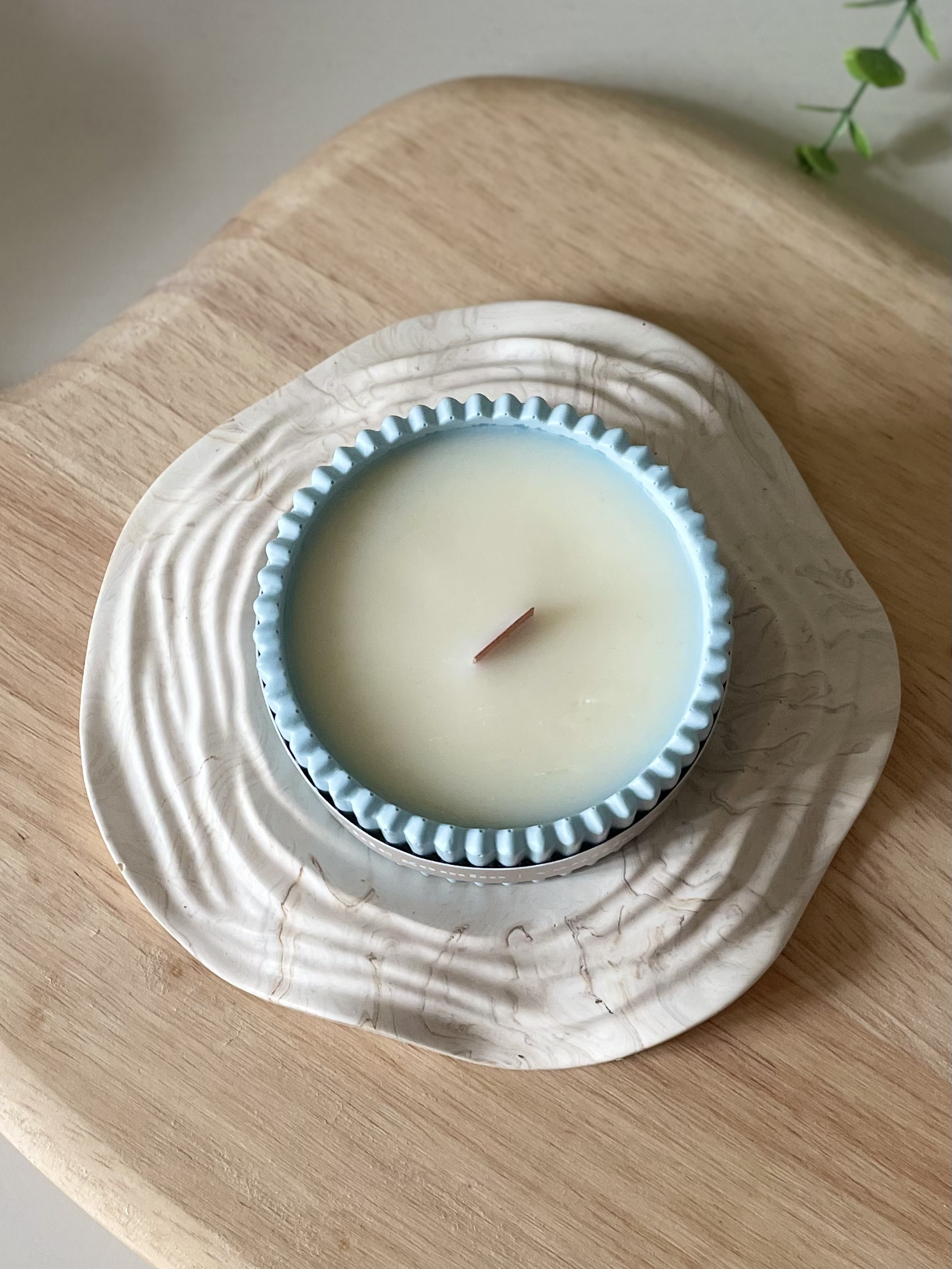 Bubblegum Stoneware Soy Wax Candle / Bright Colourful Candle