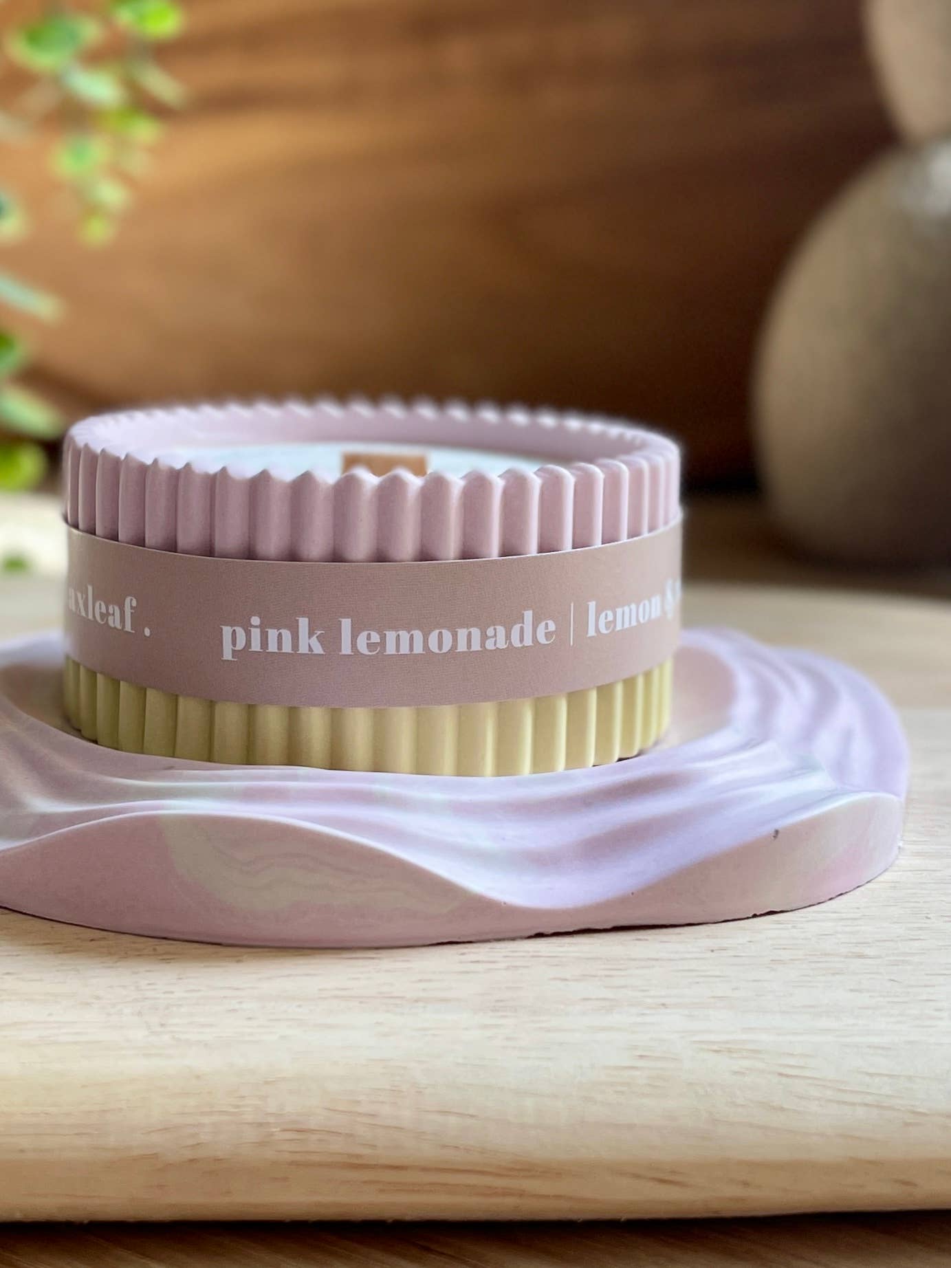 Pink Lemonade Bright Soy Candle / Raspberry & Lemon Scented